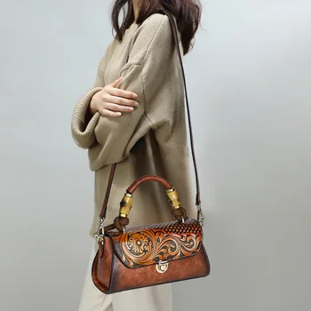 2023 Новая кожаная сумка в стиле ретро, универсальная Большая сумка через плечо с искусной резьбой по коже для женщин, роскошные женские сумки через плечо