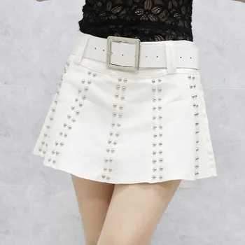 Мини-плиссированная юбка в стиле Харадзюку в стиле панк Y2K, темно-черные юбки с шортами с заклепками, женские джинсовые юбки в японском готическом стиле